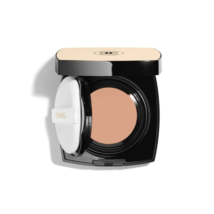 Chanel - Les Beiges - Touche De Teint Belle Mine - Healthy Glow Gel Touch Foundation - SPF 25 / PA +++