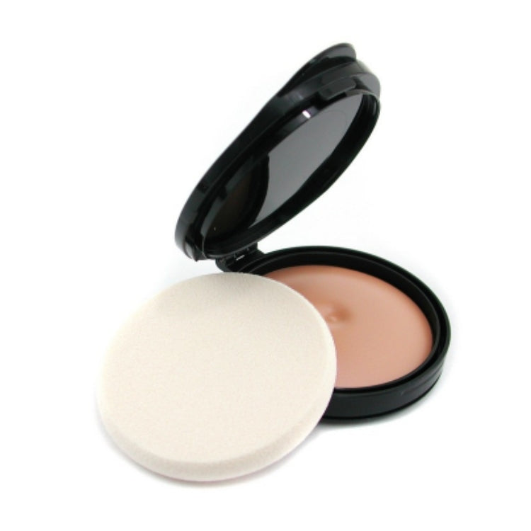 Chanel - Teint Innocence - Teint Compact Crème Universel - Teint Compact Frais Naturel Et Lumineux - Naturally Luminous Compact Makeup - SPF 10