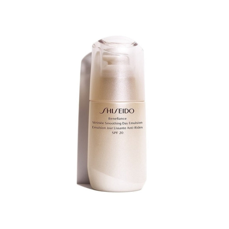 Shiseido - Benefiance - Wrinkle Smoothing Day Emulsion - Emulsion Jour Lissante Anti-Rides - SPF 20